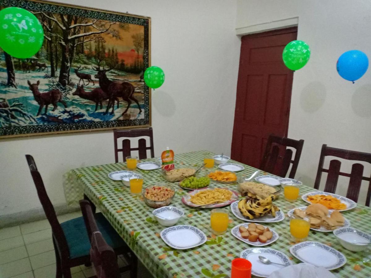 Bed and Breakfast Royal Manor F-10 à Islamabad Extérieur photo